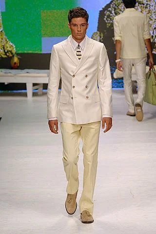 Look 16